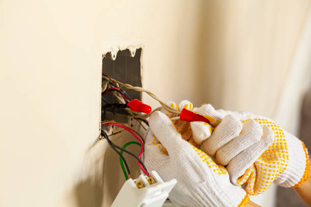 Best Circuit Breaker Installation and Repair  in Minier, IL